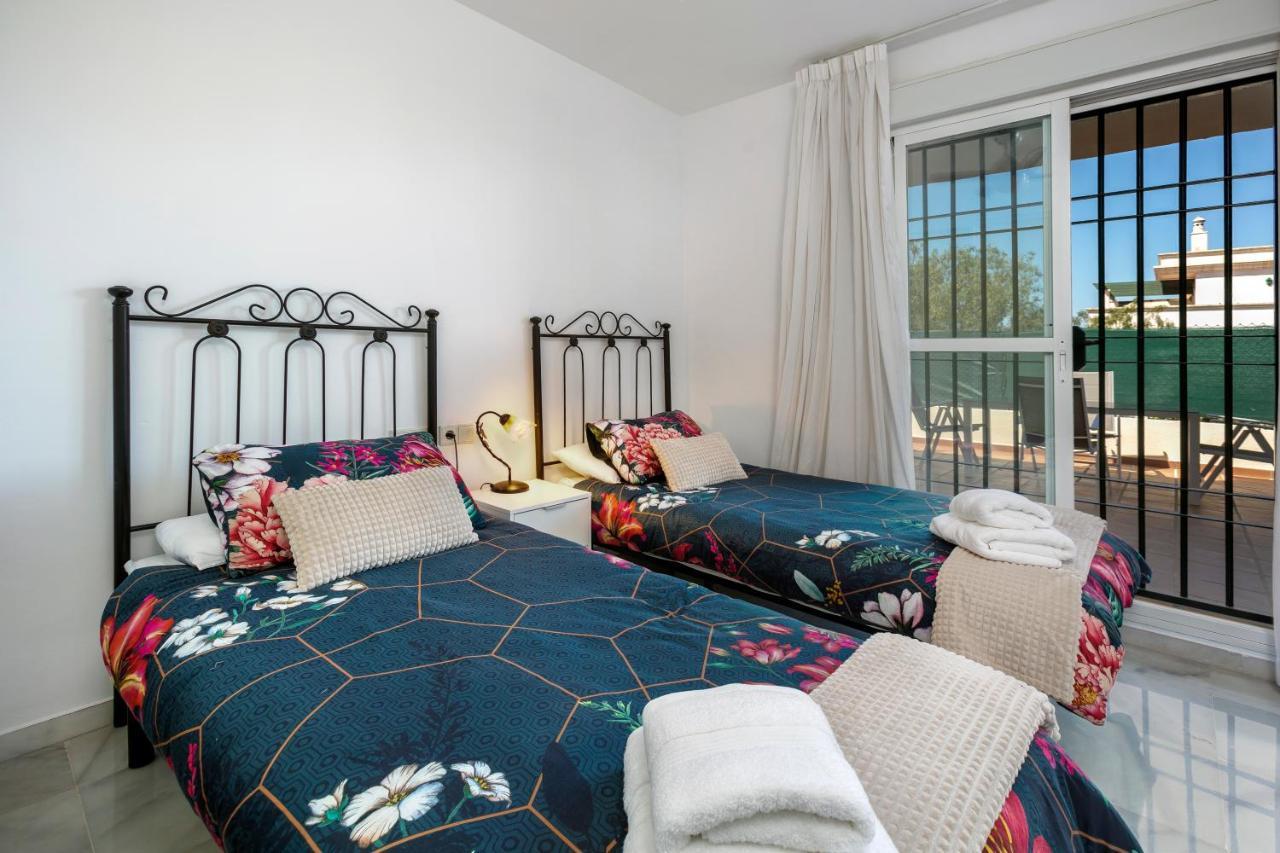 Lovely 2 Bedroom Locrimar V Walk To Beach Rdr260 Marbella Bagian luar foto